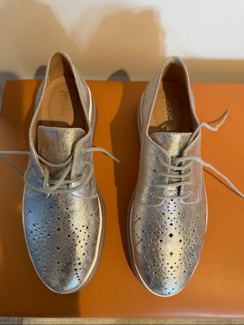 Geox Silver Perforated Lace-Up Oxford Sneakers